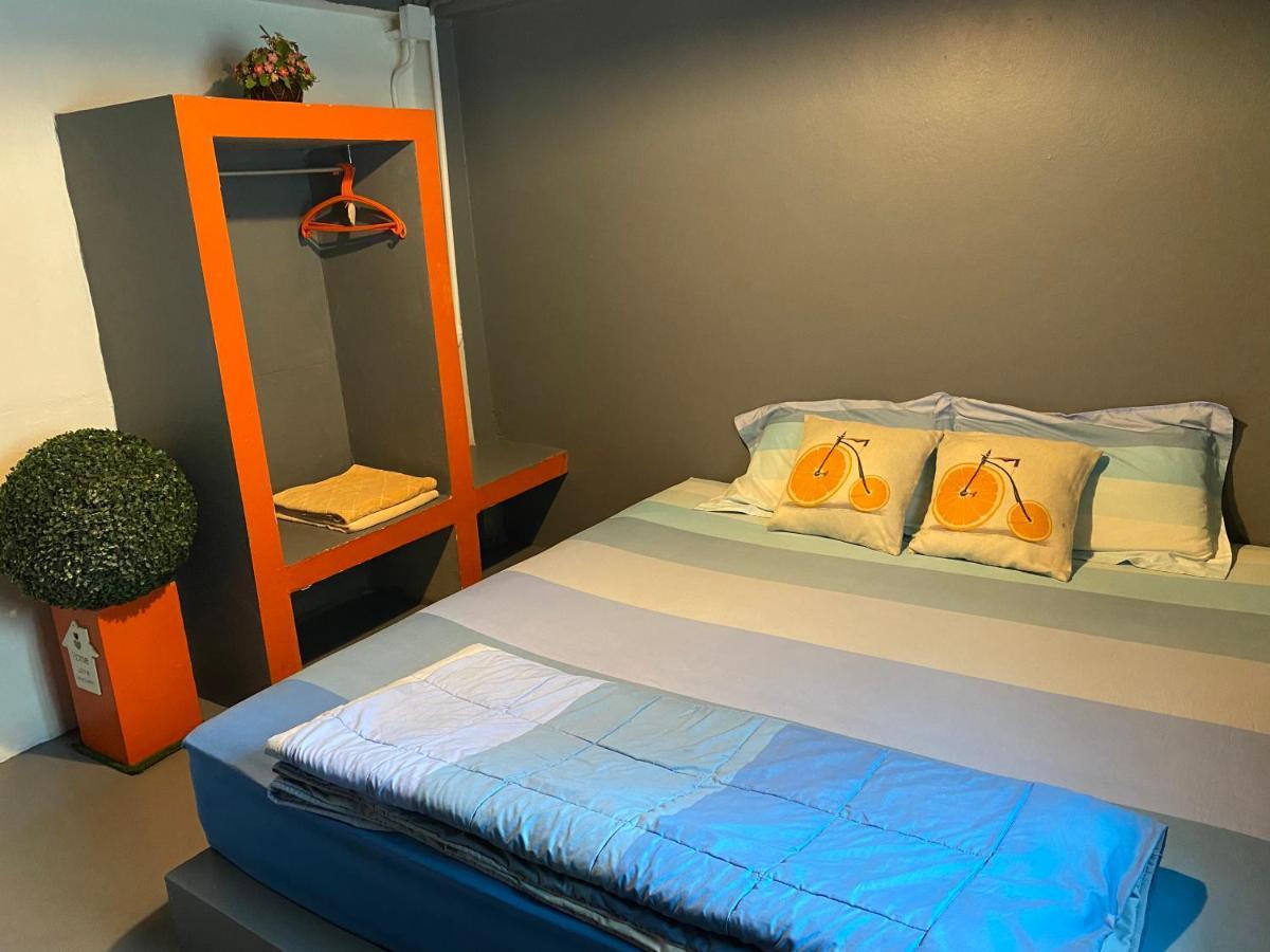 Love Cnx Guesthouse Chiang Mai Exterior foto