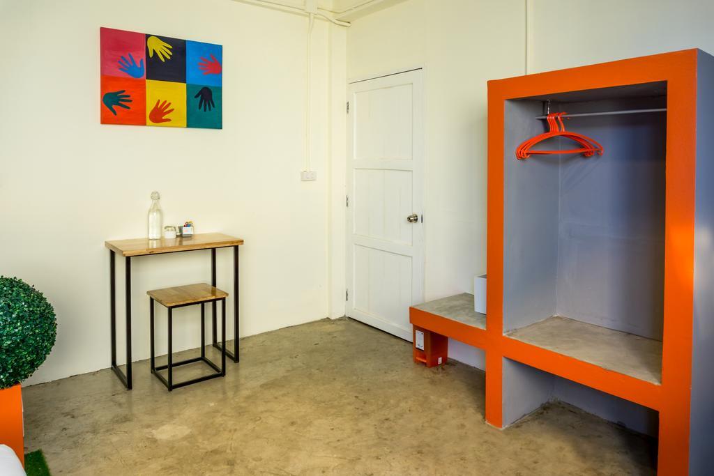Love Cnx Guesthouse Chiang Mai Exterior foto