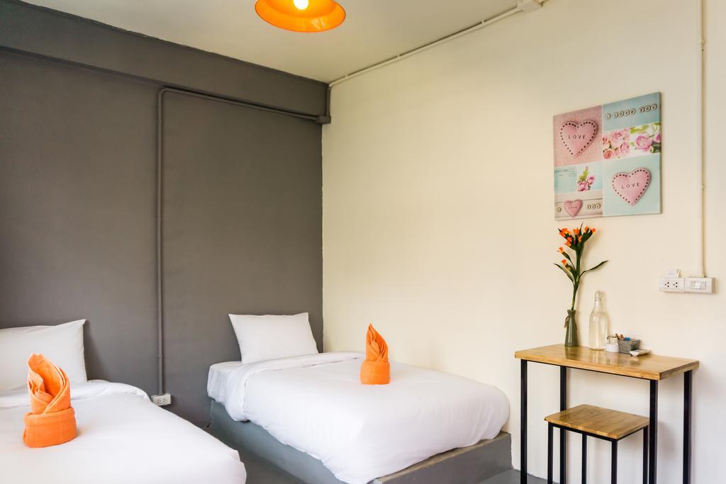 Love Cnx Guesthouse Chiang Mai Exterior foto